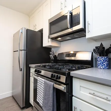 Stylish Hollywood Hideaway 1Bed Rooftop Pool With Iconic View
